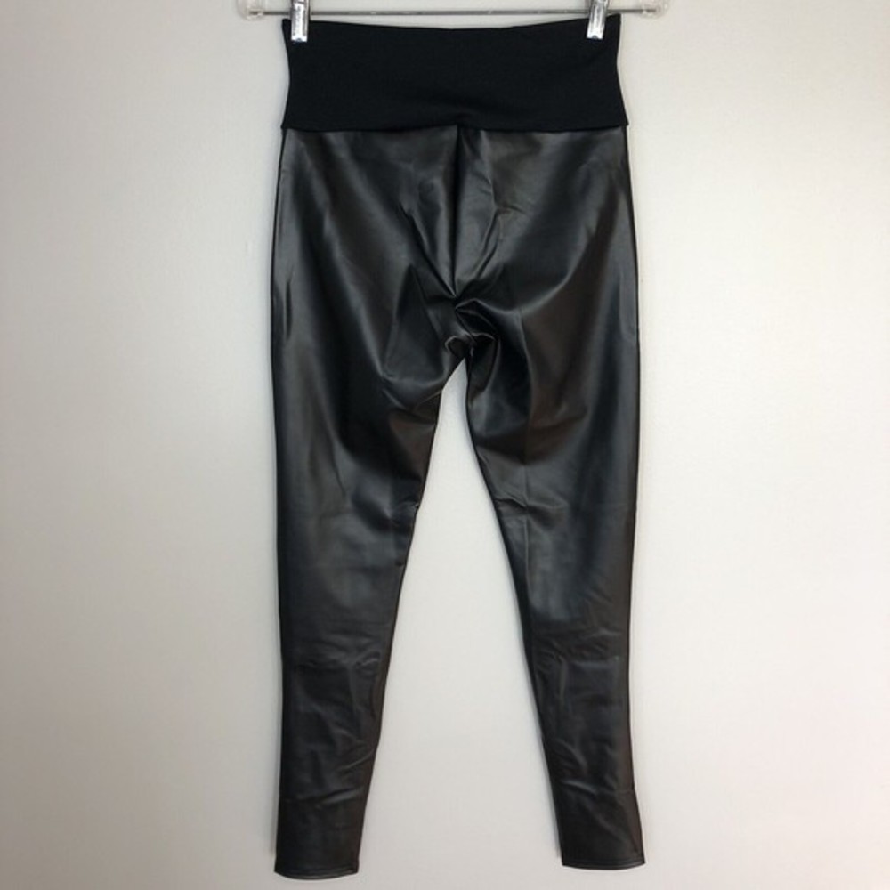 Assets‎ by Spanx Women's Medium Black Faux Leather Leggings - Picture 4 of 4